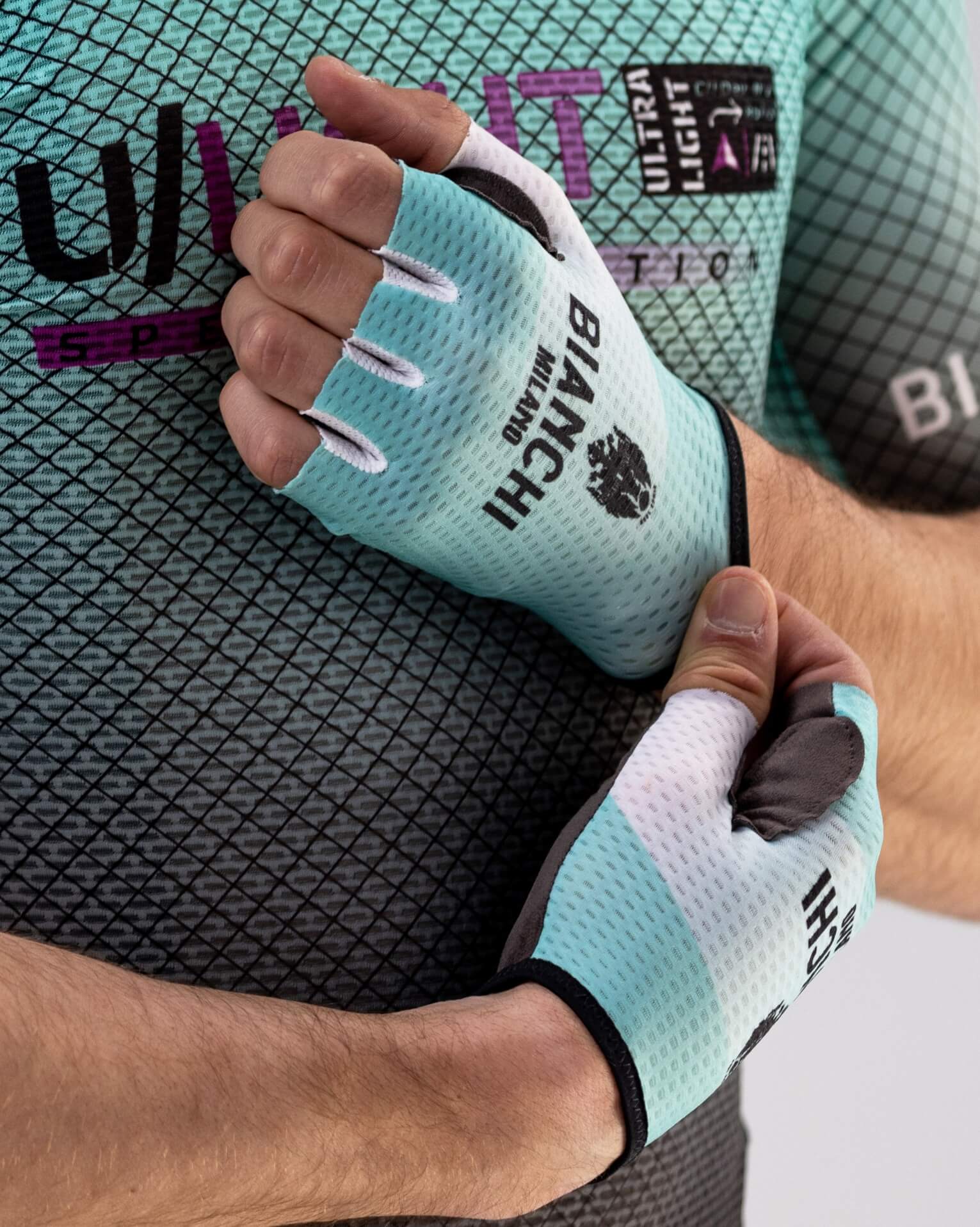 Bianchi Milano Remastered Gloves Celeste 